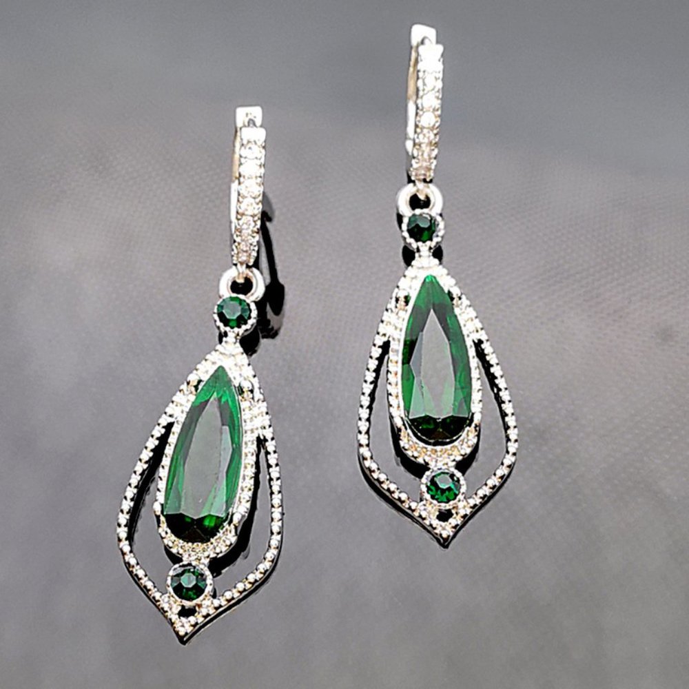 Water Drop Green CZ Stone Pierced Dangle Earrings - Picture 4 of 6